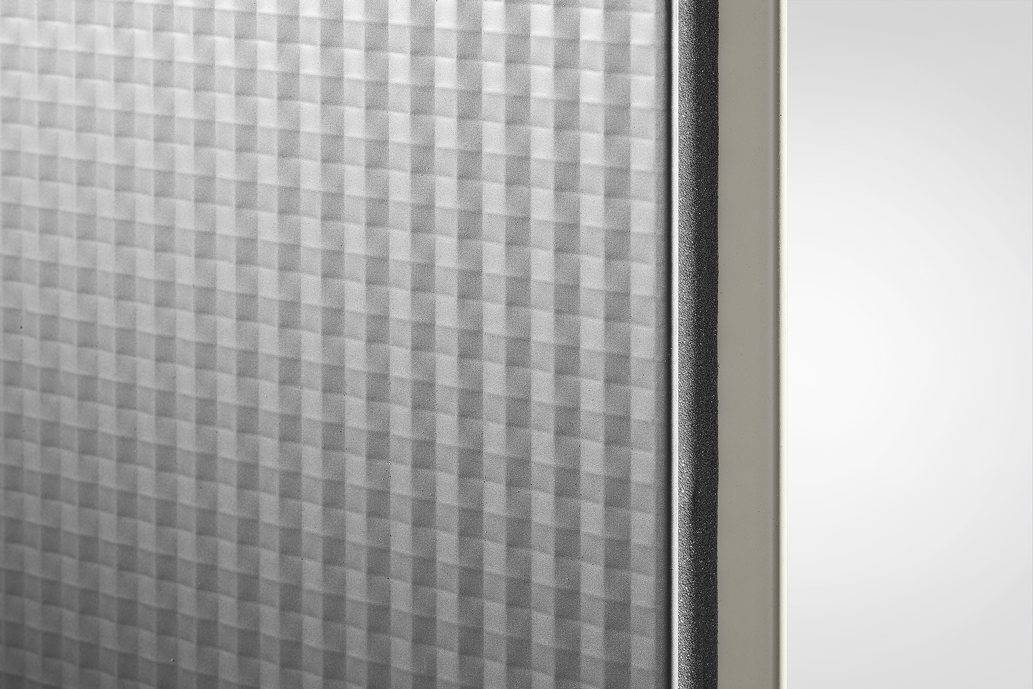 Emerald y Diamond: los nuevos acabados estéticos de los paneles sándwich Isopan para fachadas y particiones interiores